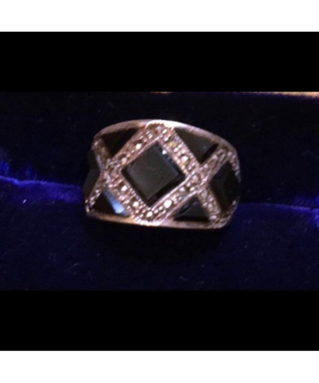 Vintage sterling silver 925 marcasite black onyx cigar band style ring
