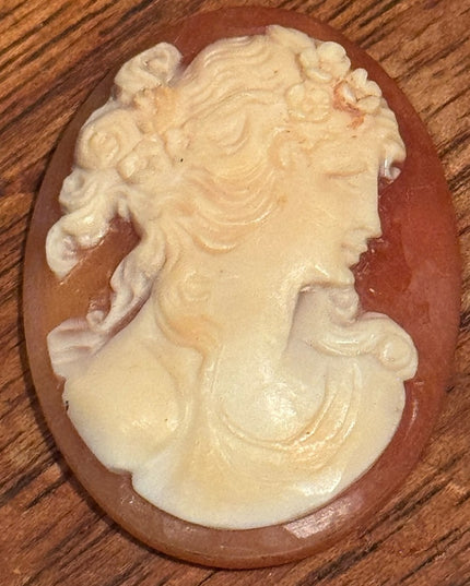 Vintage Stunning Carved Shell Cameo Brooch Unset
