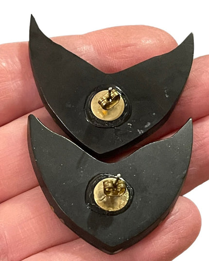 Vintage resin & mother of pearl inlay  Cat kitty face whiskers pierced earrings