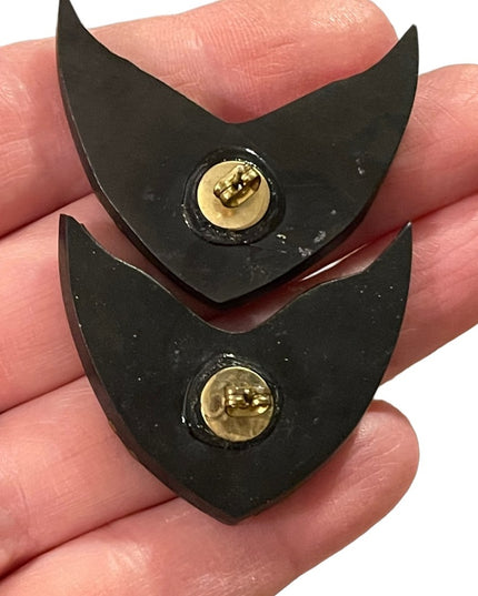 Vintage resin & mother of pearl inlay  Cat kitty face whiskers pierced earrings