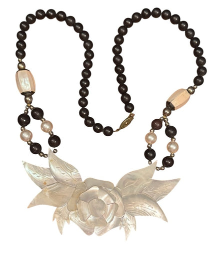 Elegant Vintage MOP Mother of Pearl Floral Necklace 1980s
