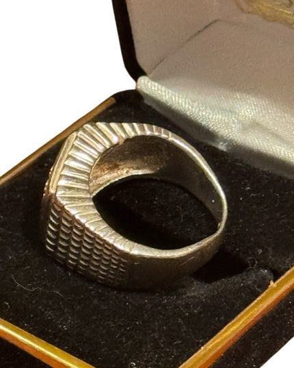 Sterling Silver 925 Real Diamond Men's Ring with side accents Vintage