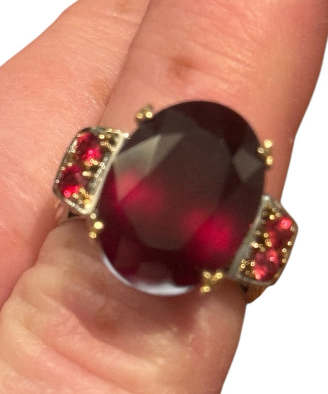 Elegant 24k Gold & Sterling silver Michael Valitutti Ornate Gemstone Ruby Ring