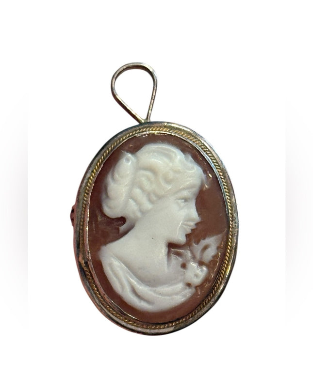 Elegant Vintage Sterling Silver 925  Carved ShellCameo Pendant