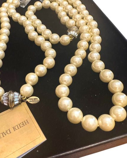 Elegant Heisi Daus Disney Stunning Glass Pearl Bow Necklace & Bracelet Pave