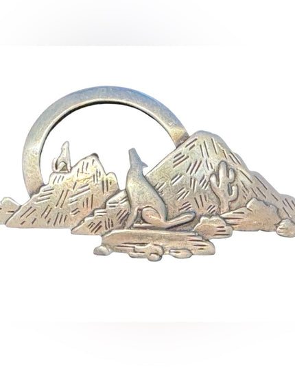 Vintage JJ Silver Pewter Mountain Scene Brooch With Howling Wolf