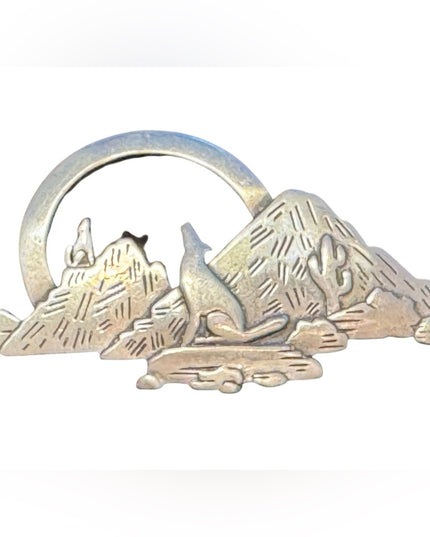Vintage JJ Silver Pewter Mountain Scene Brooch With Howling Wolf