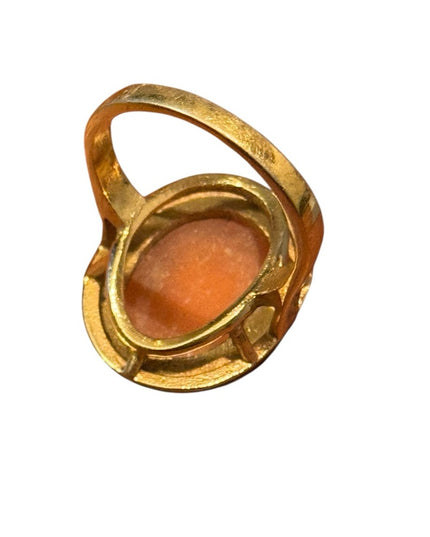 Elegant Vintage Gold Finish Cameo Ring