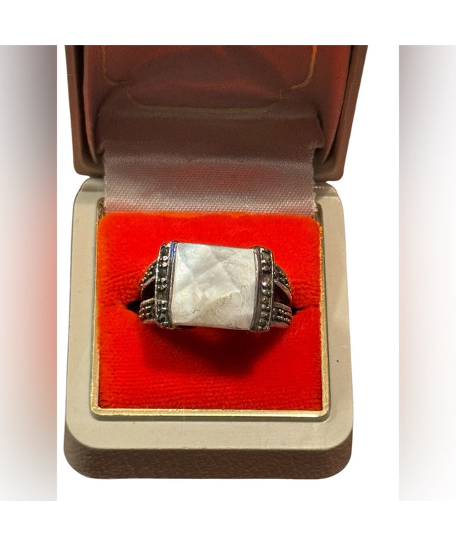 Elegant Sterling Silver 925 Heavy VIntage MOP  Marcasite Women's Ring