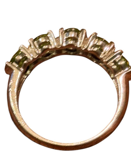 Vintage Sterling Silver 925 Peridot Green Gemstone Ring