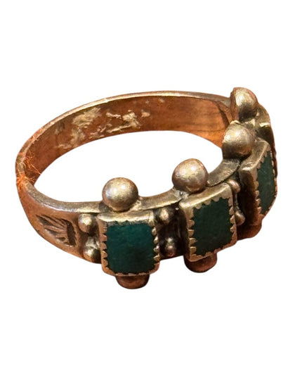 VINTAGE 1950'S ZUNI STERLING SILVER GREEN TURQUOISE RING