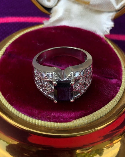 14k Gold Diamond & Iolite Ring set 10.3g