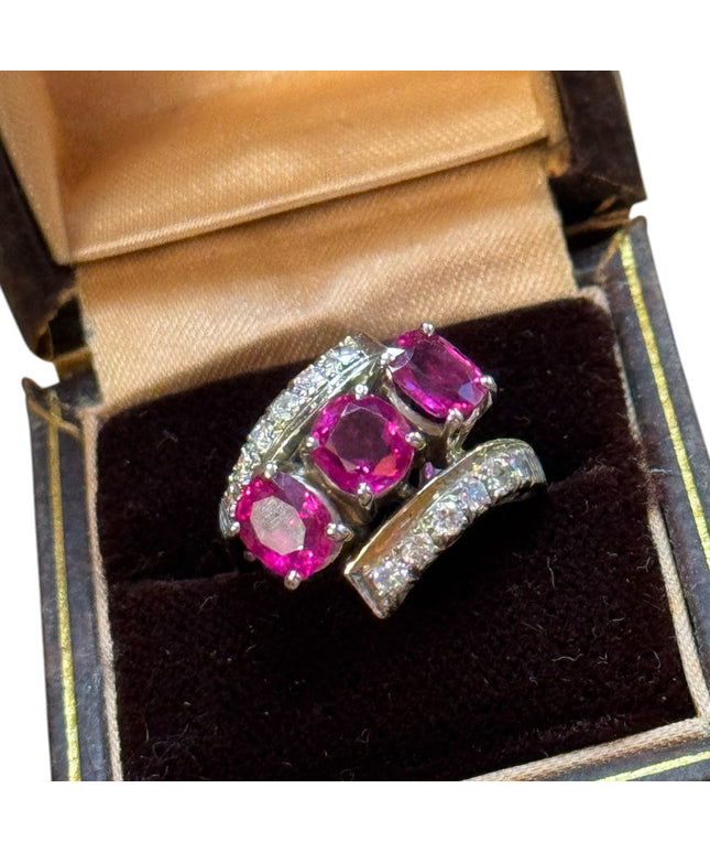 Stunning Vintage 18k White gold Diamond & Ruby Gemstone Bypass ring