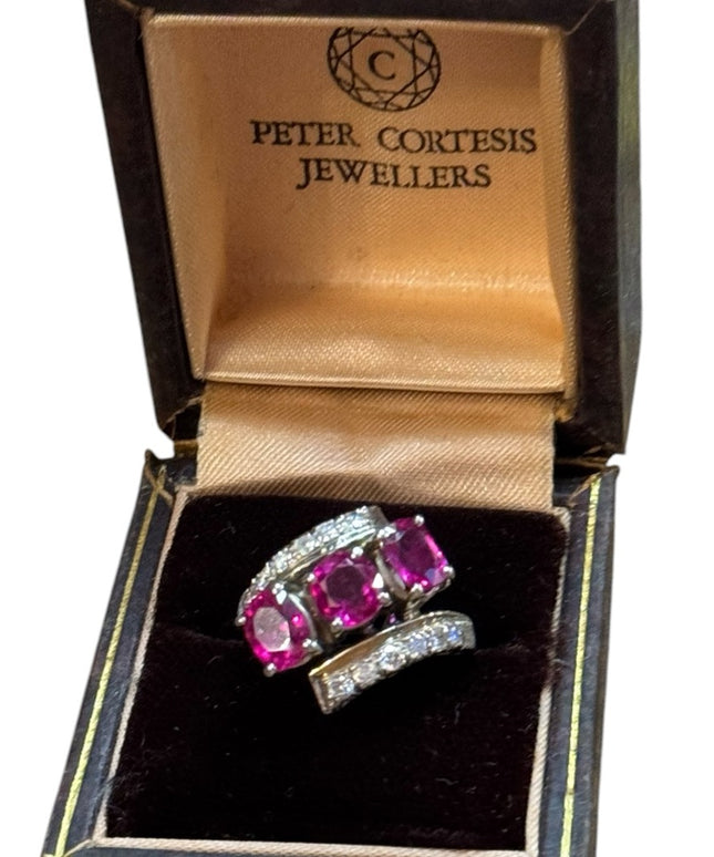 Stunning Vintage 18k White gold Diamond & Ruby Gemstone Bypass ring