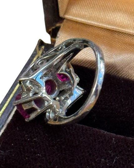 Stunning Vintage 18k White gold Diamond & Ruby Gemstone Bypass ring
