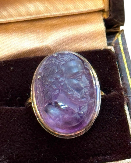 Stunning Antique Victorian hand carved Amethyst Cameo roman soldier Ring RARE