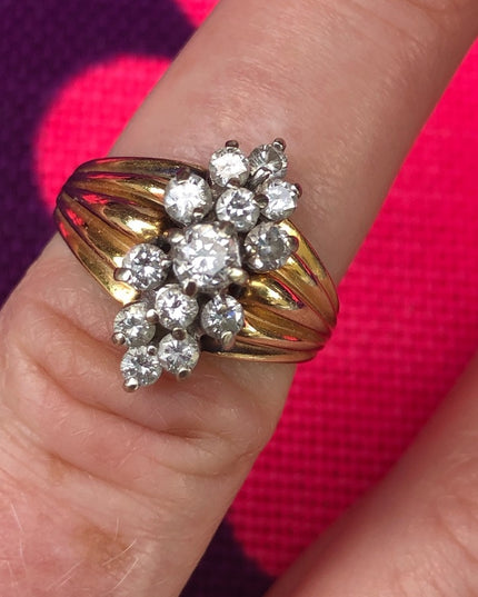 Spectacular 14k 1 TCW Diamond cluster ring VS2 appraisal 4600$ Value