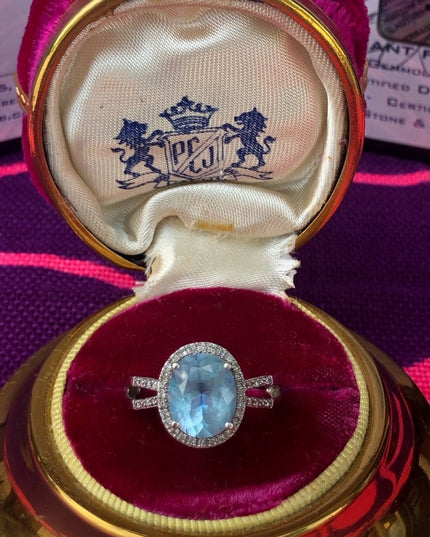 Stunning 14k Diamonds & Topaz ring over 5TCW! cocktail dinner YG