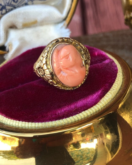 Antique Victorian 1800s 14k solid gold Coral cameo ring carved flowers etched