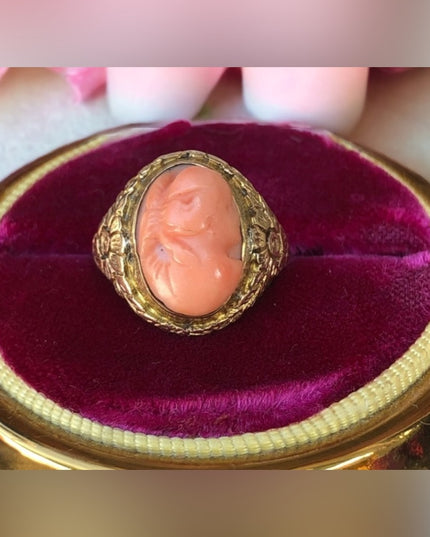 Antique Victorian 1800s 14k solid gold Coral cameo ring carved flowers etched