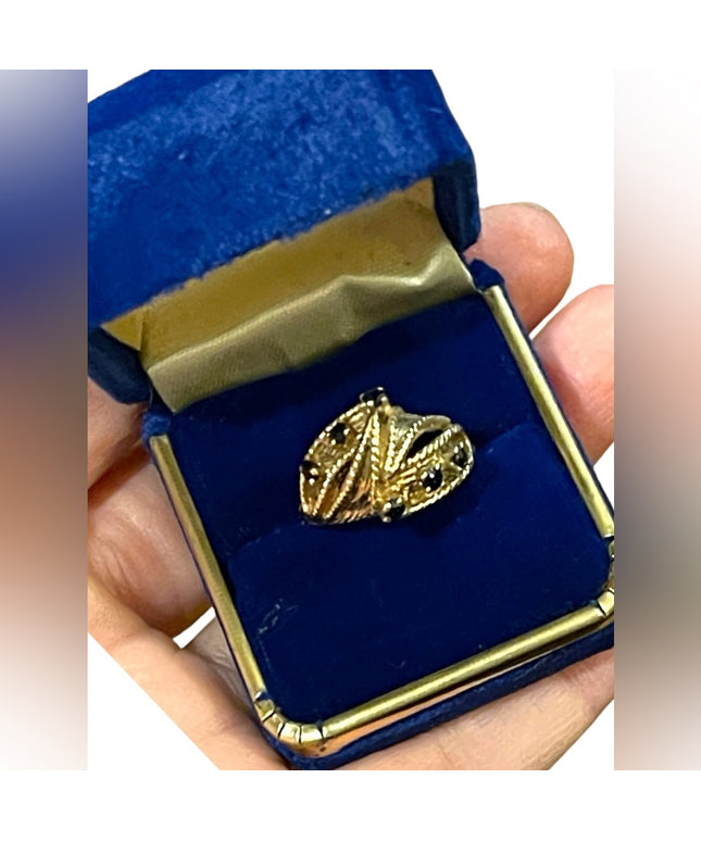 Stunning vintage 14k GOLD Sapphire Domed Dinner ring 1960s
