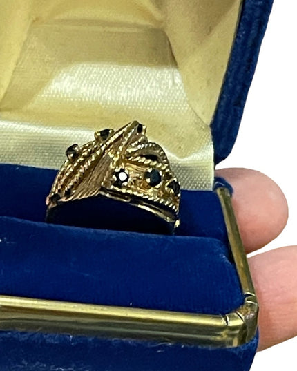 Stunning vintage 14k GOLD Sapphire Domed Dinner ring 1960s