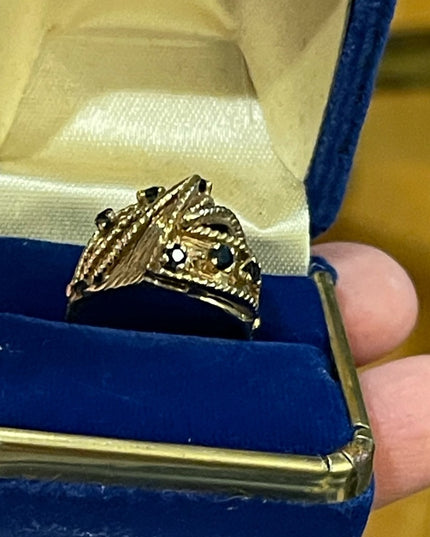Stunning vintage 14k GOLD Sapphire Domed Dinner ring 1960s
