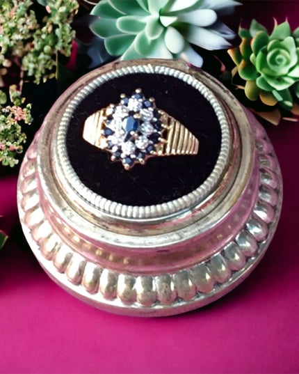 Vintage 10k gold  sapphire & diamond cluster dinner ring