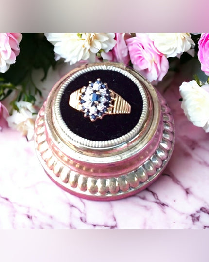 Vintage 10k gold  sapphire & diamond cluster dinner ring