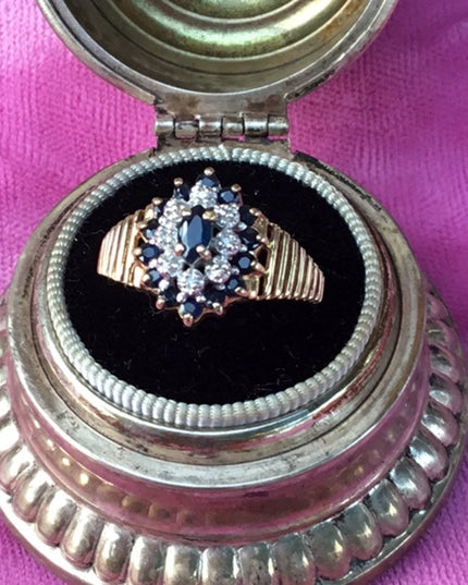 Vintage 10k gold  sapphire & diamond cluster dinner ring