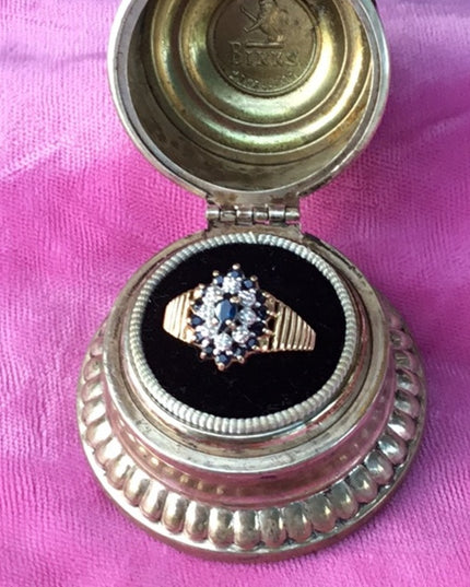 Vintage 10k gold  sapphire & diamond cluster dinner ring