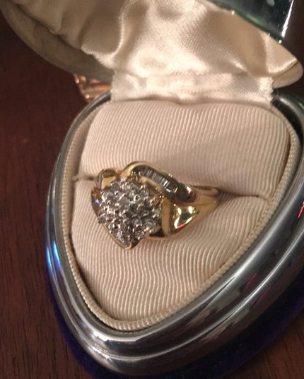 14k Gold Vintage 1950s Diamond Cluster ring w- appraisal