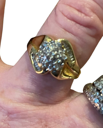 14k Gold Vintage 1950s Diamond Cluster ring w- appraisal