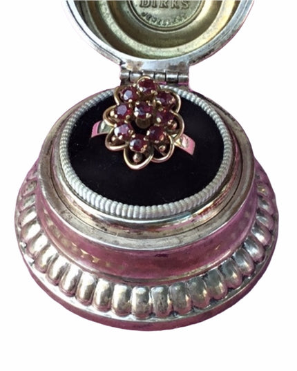 Beautiful vintage 14k Gold Ruby ring cluster