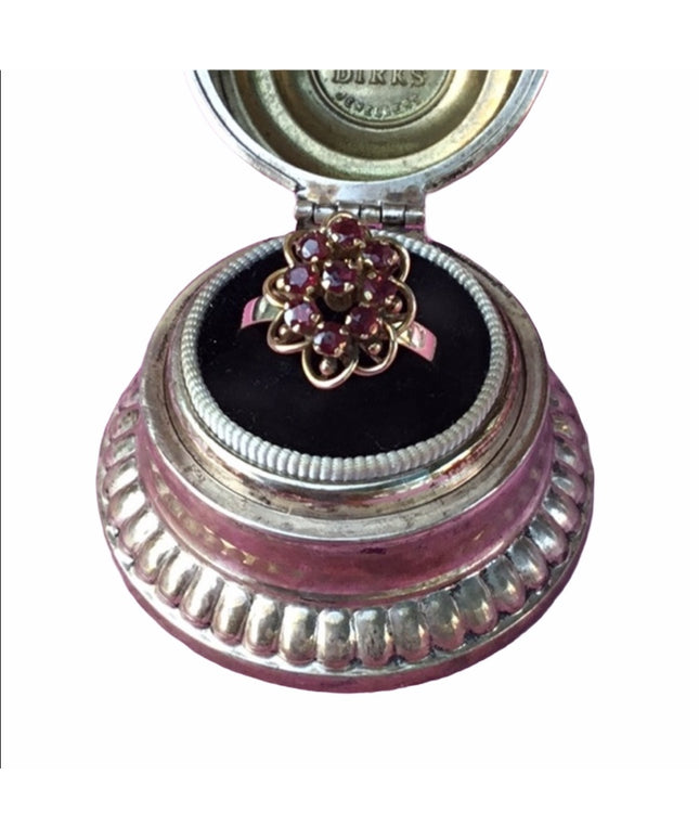 Beautiful vintage 14k Gold Ruby ring cluster