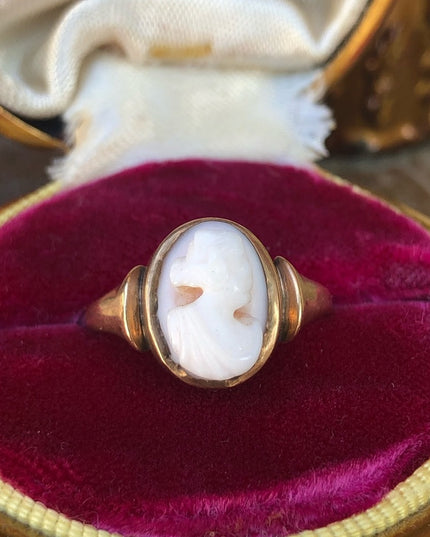 - Antique 14k gold Victorian late 1800s angel coral carved cameo ring