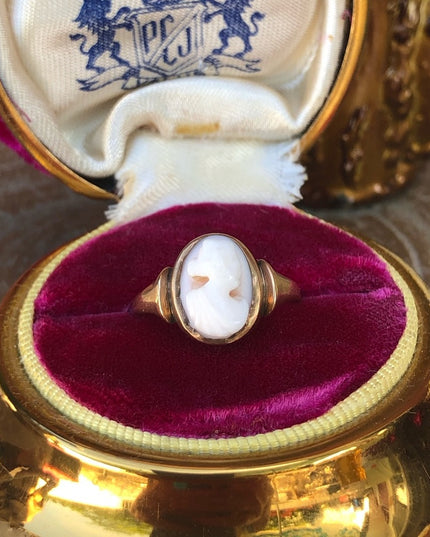 - Antique 14k gold Victorian late 1800s angel coral carved cameo ring