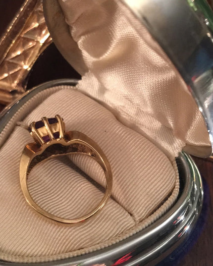 10k Gold Trillion cut Amethyst & Diamond ring