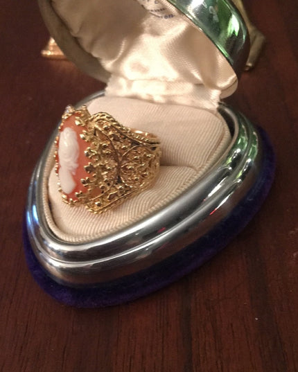 Vintage 14k Yellow Gold Shell Cameo filagree cocktail ring w/appraisal