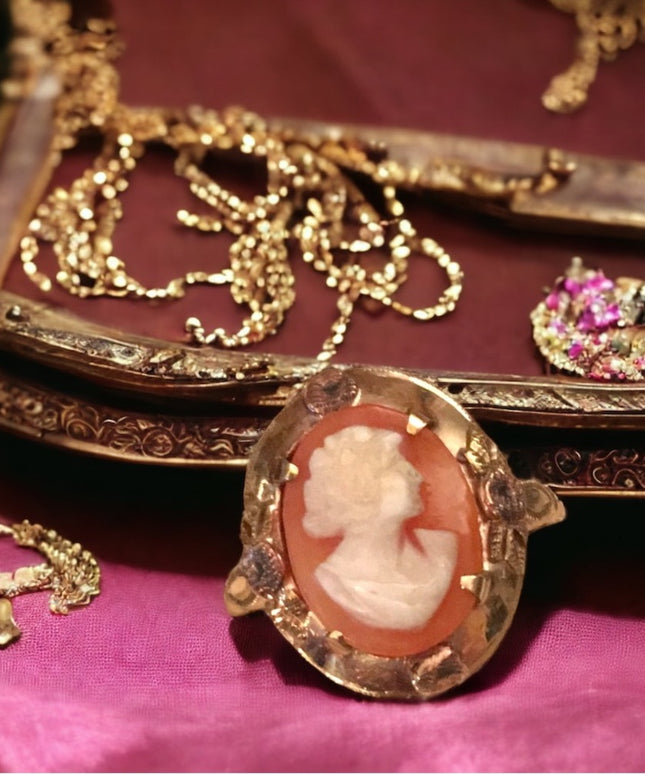 Victorian 10k gold shell cameo ring antique