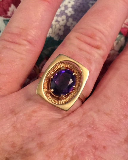 10k GOLD modernist Amethyst ring 💗