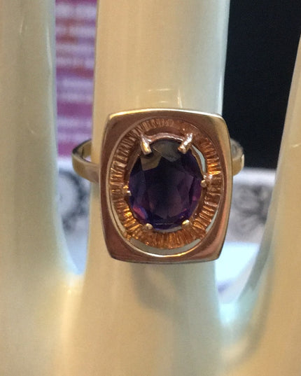 10k GOLD modernist Amethyst ring 💗