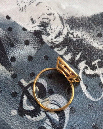 10k GOLD modernist Amethyst ring 💗