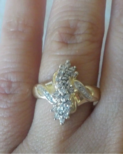 Stunning 14k Gold Diamond cluster fancy dinner ring