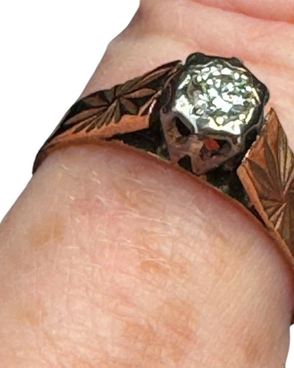 Elegant Antique 9k Gold Diamond Ring
