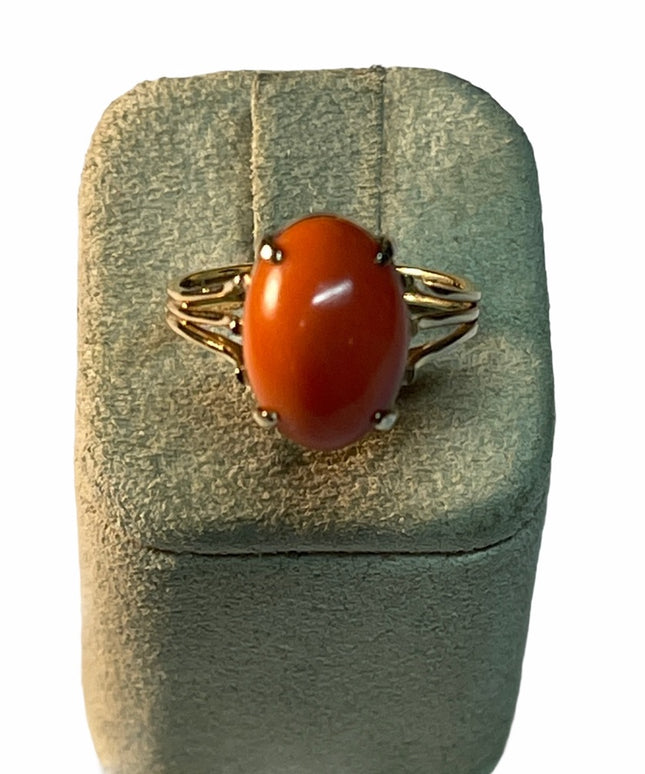 Vintage 14k gold Coral shell ring C1970s
