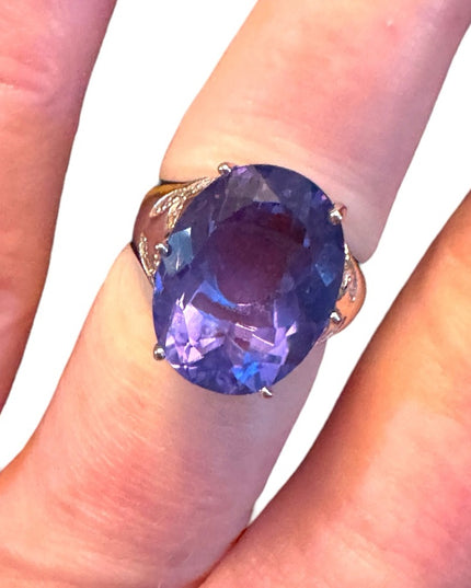 Lovely Amethyst stone sterling ailver 925 fancy statement ring