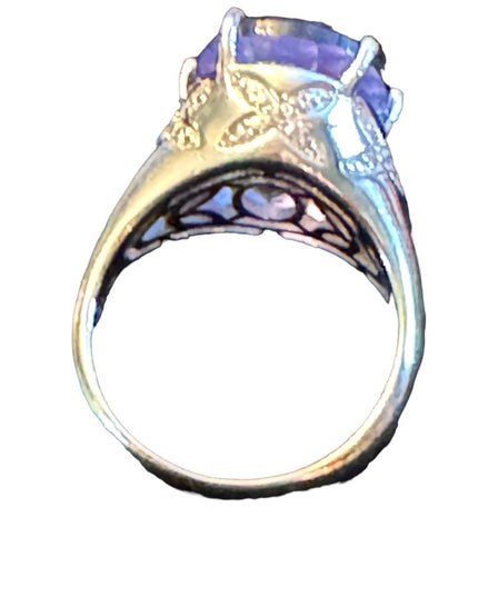 Lovely Amethyst stone sterling ailver 925 fancy statement ring