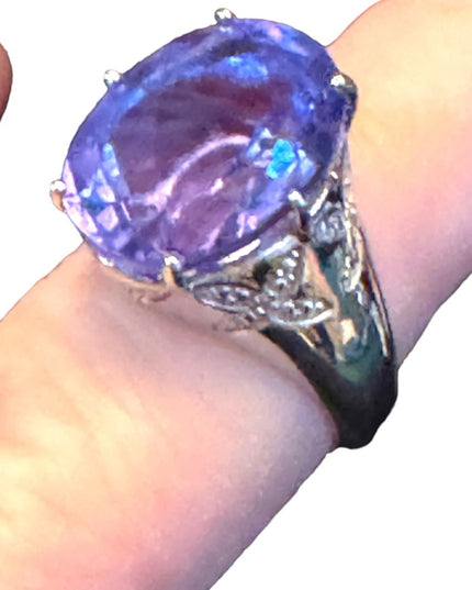 Lovely Amethyst stone sterling ailver 925 fancy statement ring