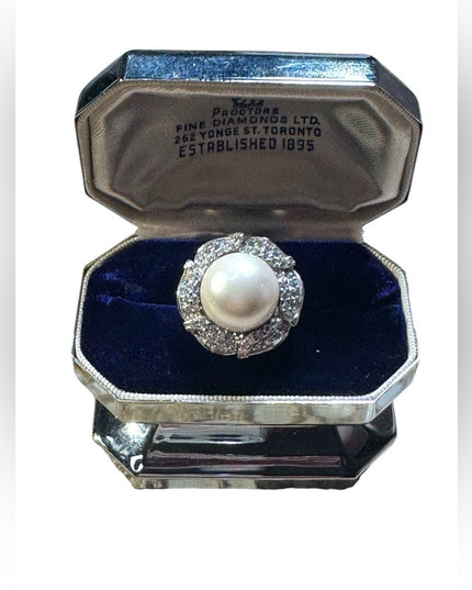 Stunning Lucas Lameth sterling silver pearl CZ stament ring